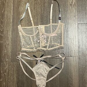 Victoria’s Secret sparkly set